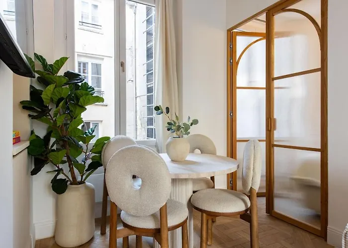 2#new 4 People - Saint-germain Notre-dame * Paris